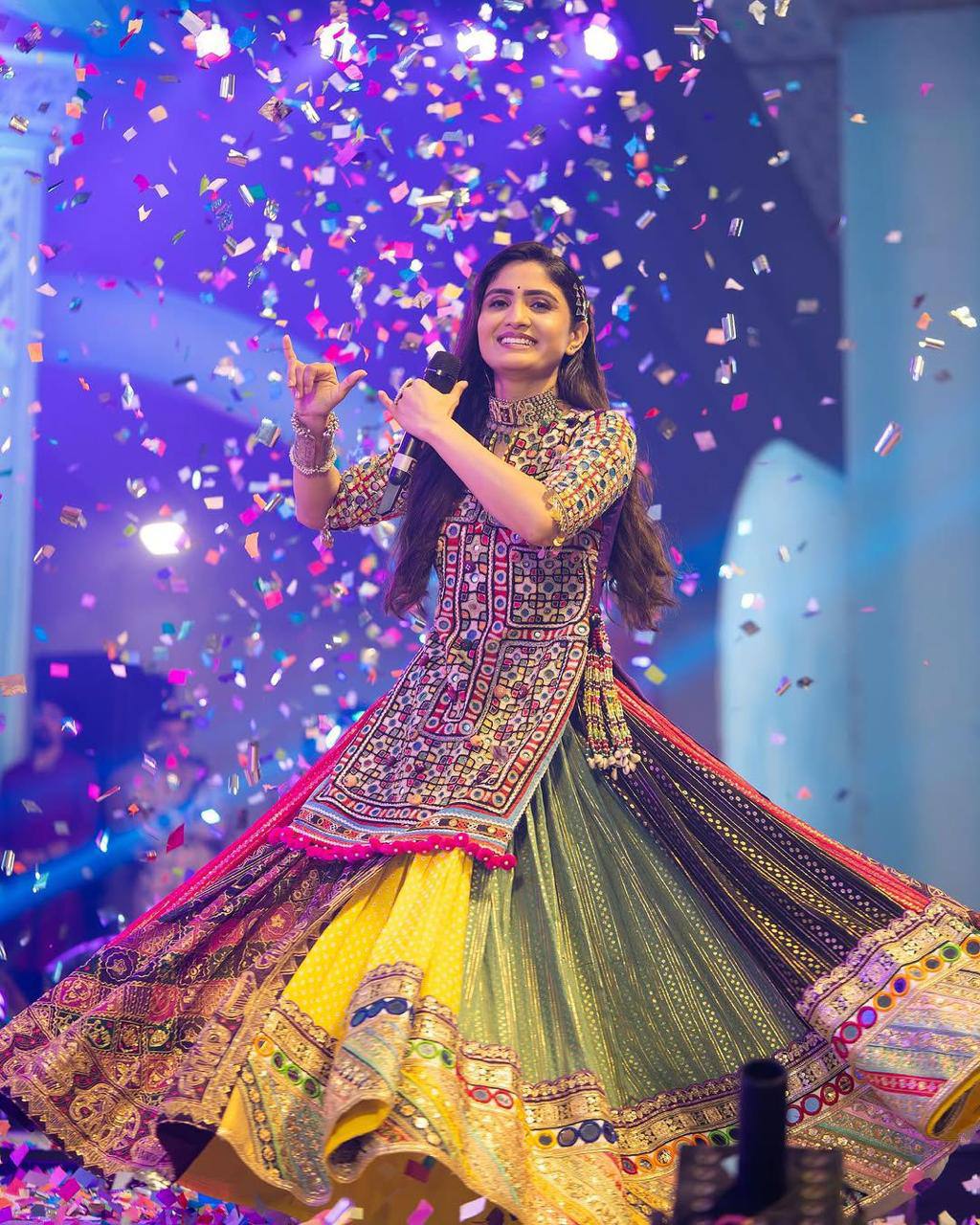 SPECIAL CELEBRITY TRENDING NAVRATRI SPECIAL CHANIYA CHOLI β€οΈπ